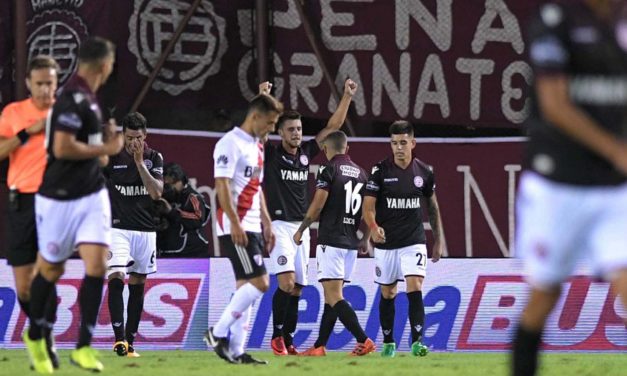 Lanús se inspiró y volvió a la victoria ante River