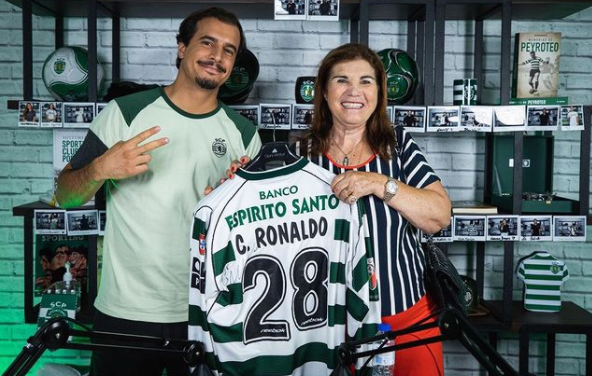 La madre de Cristiano y su deseo por ver a su hijo regresar al Sporting CP