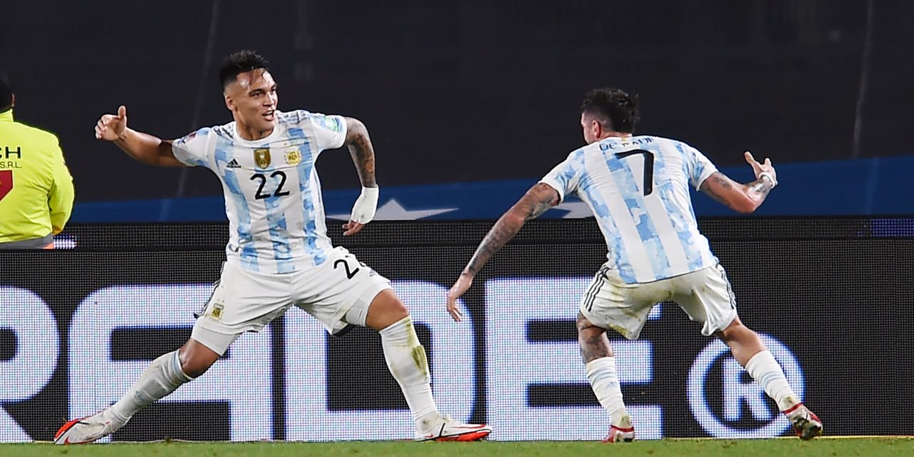 Argentina – Uruguay: Lautaro Martínez metió su gol y se largó a llorar en el banco