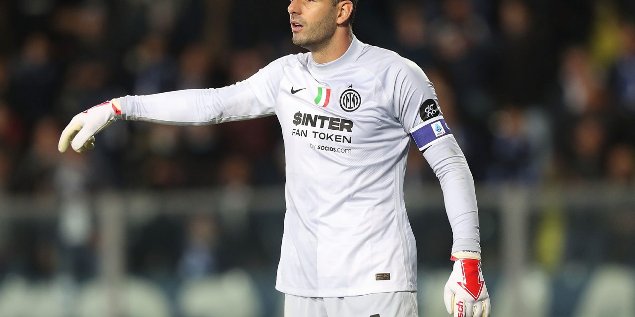 Serie A de Italia: El futro de Handanovic en el Inter de Milán