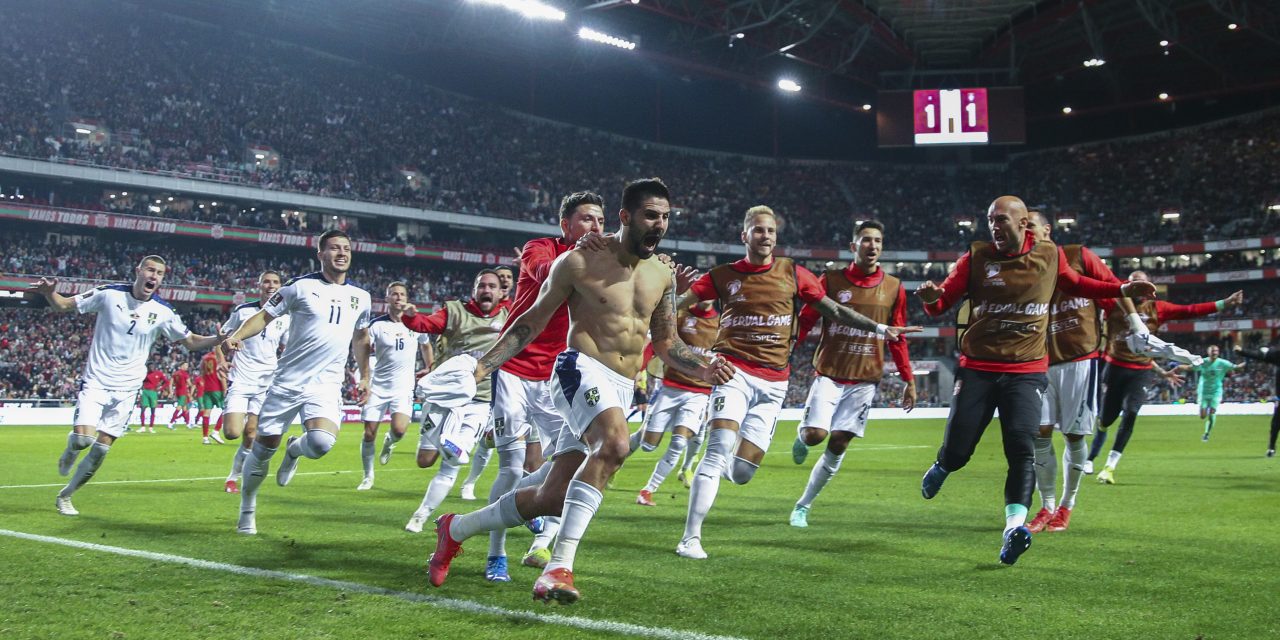 El festejo en el vestuario de Serbia tras la histórica victoria ante Portugal