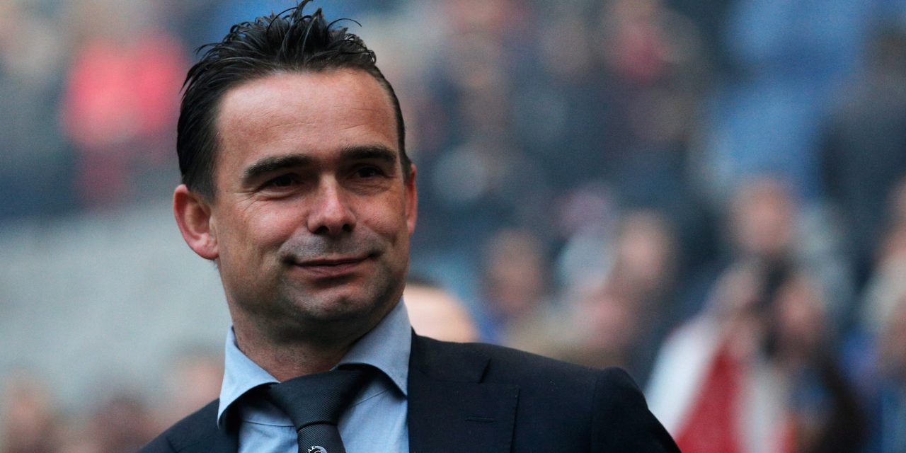 Champions League: Ajax despidió a Overmars como director directivo