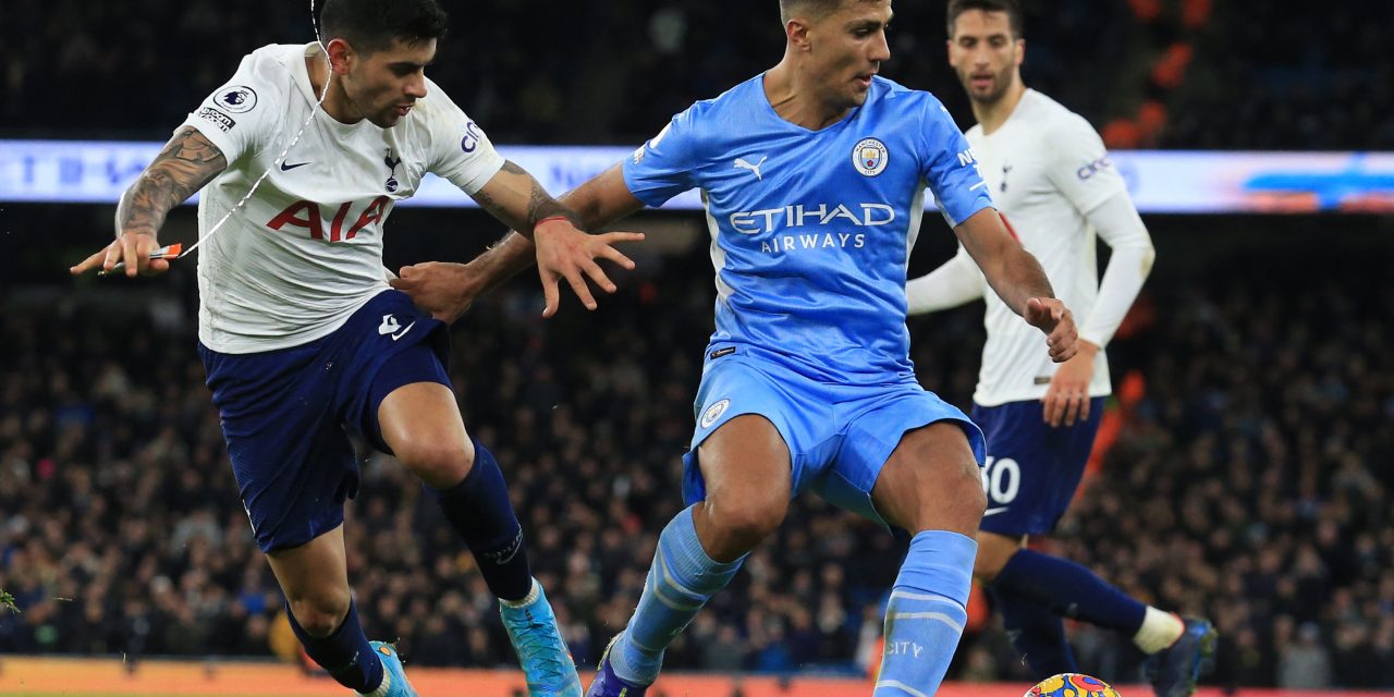 El error de Cuti Romero en la victoria del Tottenham ante el Manchester City