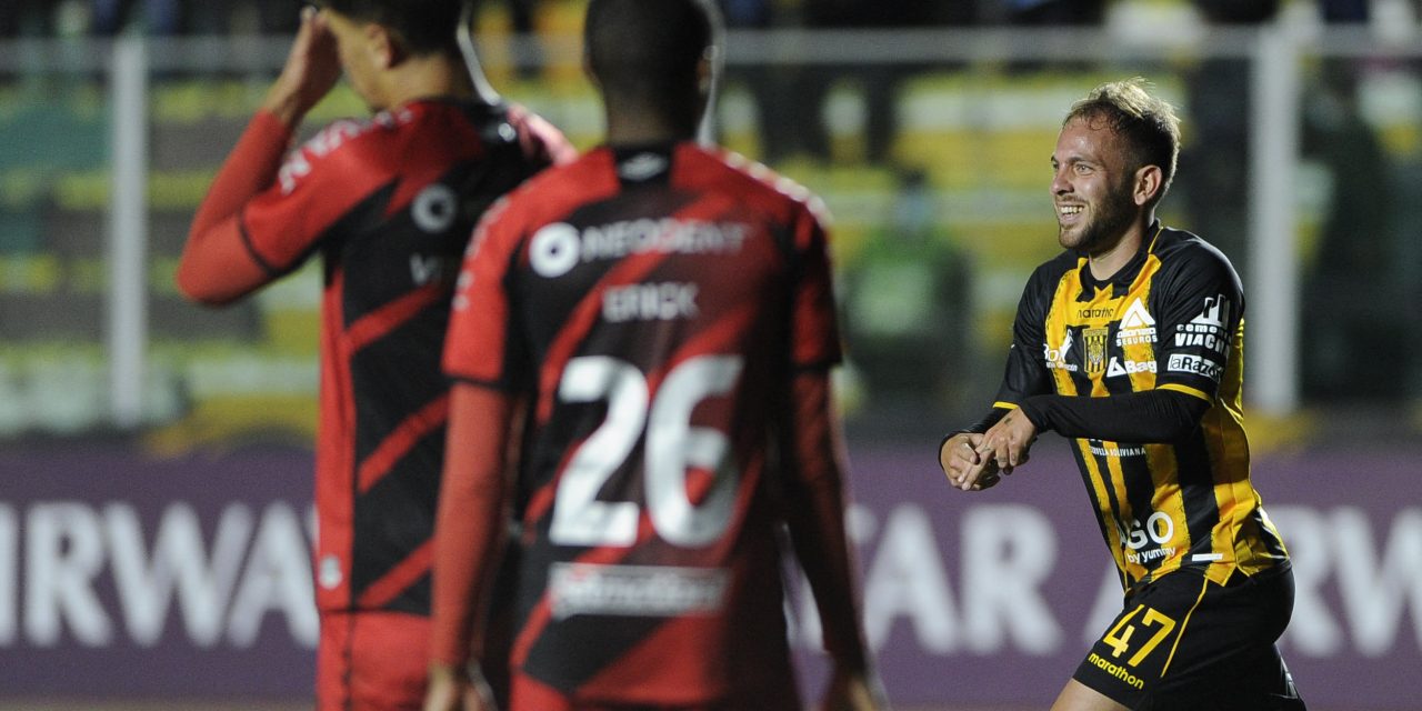 El mejor equipo de Bolivia: The Strongest aplastó a Paranaense y hace historia en la Libertadores