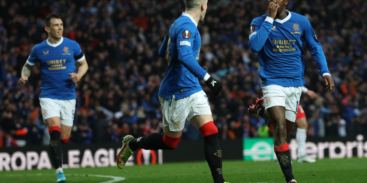 Es la estrella del Rangers en la Europa League y podría ser refuerzo del Barcelona