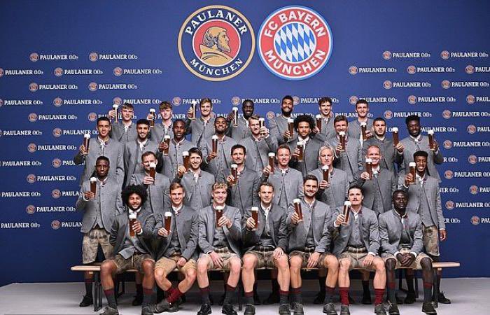 Espectacular: en Bayern Múnich posaron todos con cervezas y Mane hizo esto…