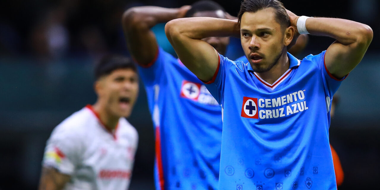 «Si no quieres jugar en Cruz Azul, vete a Boca Juniors, ahí te pagan con aguante»