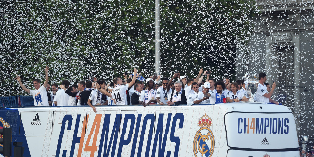 Fue leyenda en el Real Madrid, no encuentra equipo y considera retirarse del fútbol