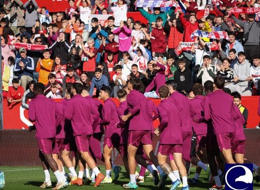 El Sevilla FC se da un baño de masas para empezar el año