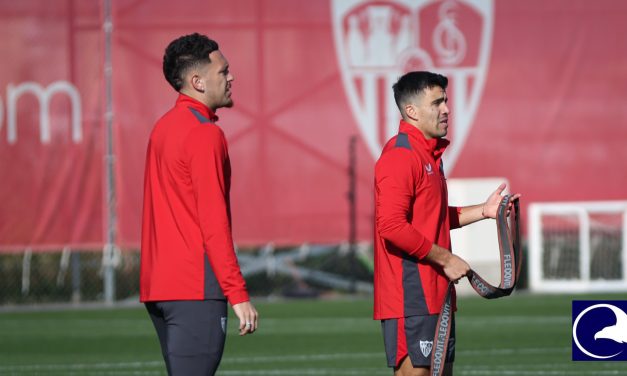 El Sevilla FC entrena con Rafa Mir y sin fichajes a la vista