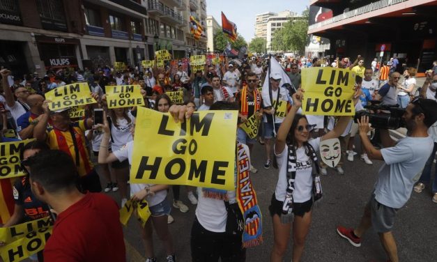 El Valencia, hacia atrás como los cangrejos