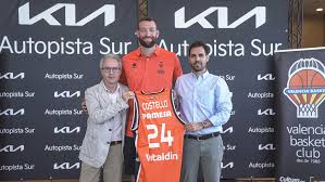 Matt Costello, presentado con Valencia Basket