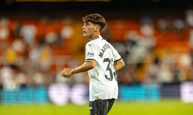 Martín Tejón usará el 10 con el Valencia Mestalla… ¿aviso al primer equipo?